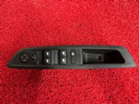 Citroen C4 X Sol Ön Cam Düğmesi