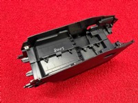 Peugeot 2008 P24E Orta Konsol Eşya Gözü